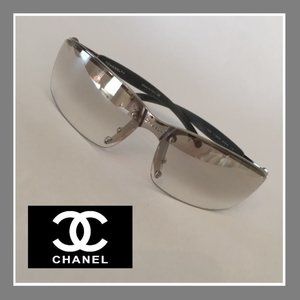 CHANEL gray gradient sunglasses, silver frames